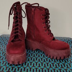 Women's Burgundy Lace-Up Boots
